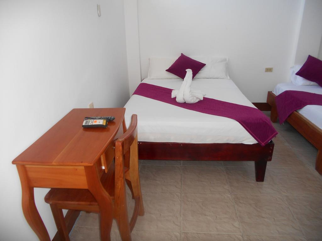 El Descanso del Petrel Puerto Ayora  Exterior foto